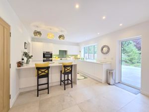 Photo 6- click for photo gallery